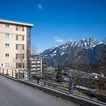 Grand Balcon Panoramique ,vue Alpes ,famille * Leysin