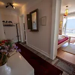 Grand Balcon Panoramique ,vue Alpes ,famille Lejlighed