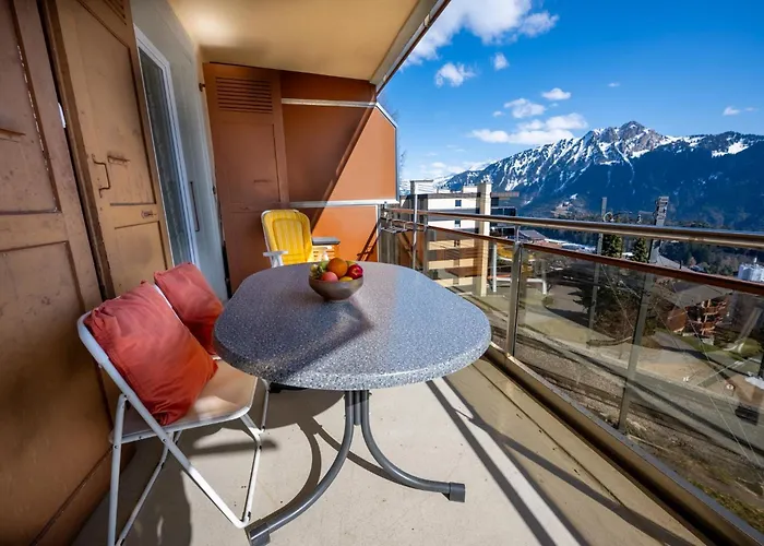 Grand Balcon Panoramique ,vue Alpes ,famille *