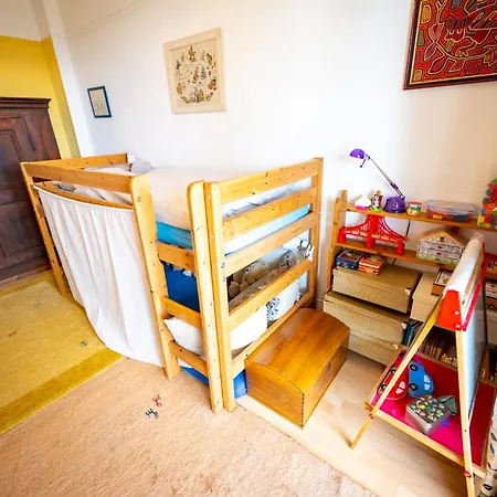 Grand Balcon Panoramique ,vue Alpes ,famille